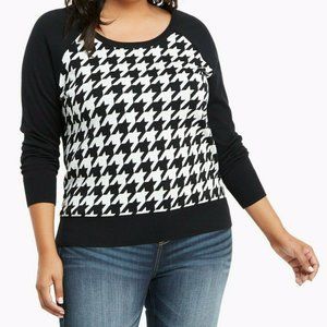 Torrid Houndstooth Pull Over Sweater - 3X, black & white